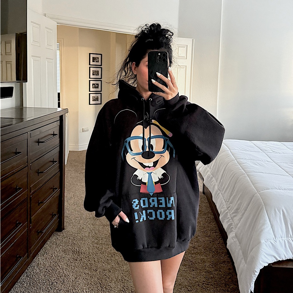 Disney Mickey Mouse “Nerds Rock” Hanes Hoodie
